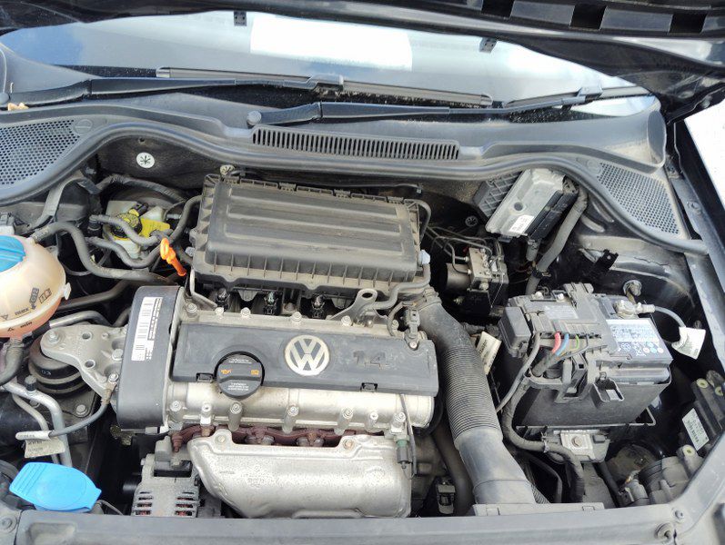 2011 Volkswagen Polo — photo 5