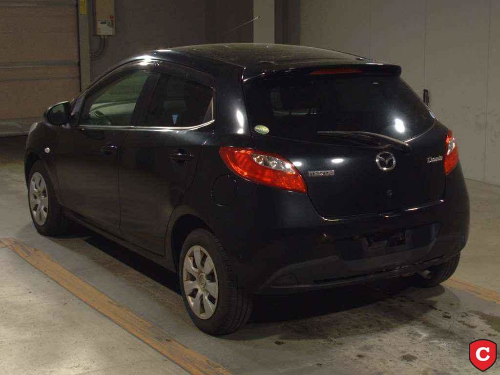 2011 Volkswagen Polo — photo 2