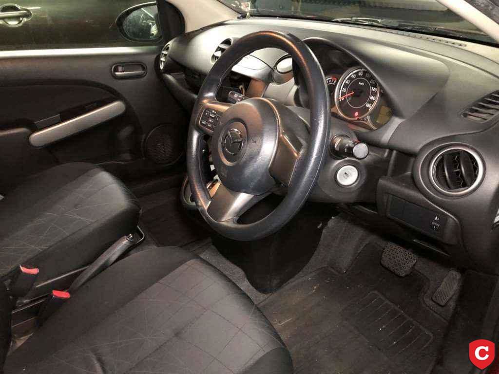 2019 MAZDA DEMIO 15S — photo 2
