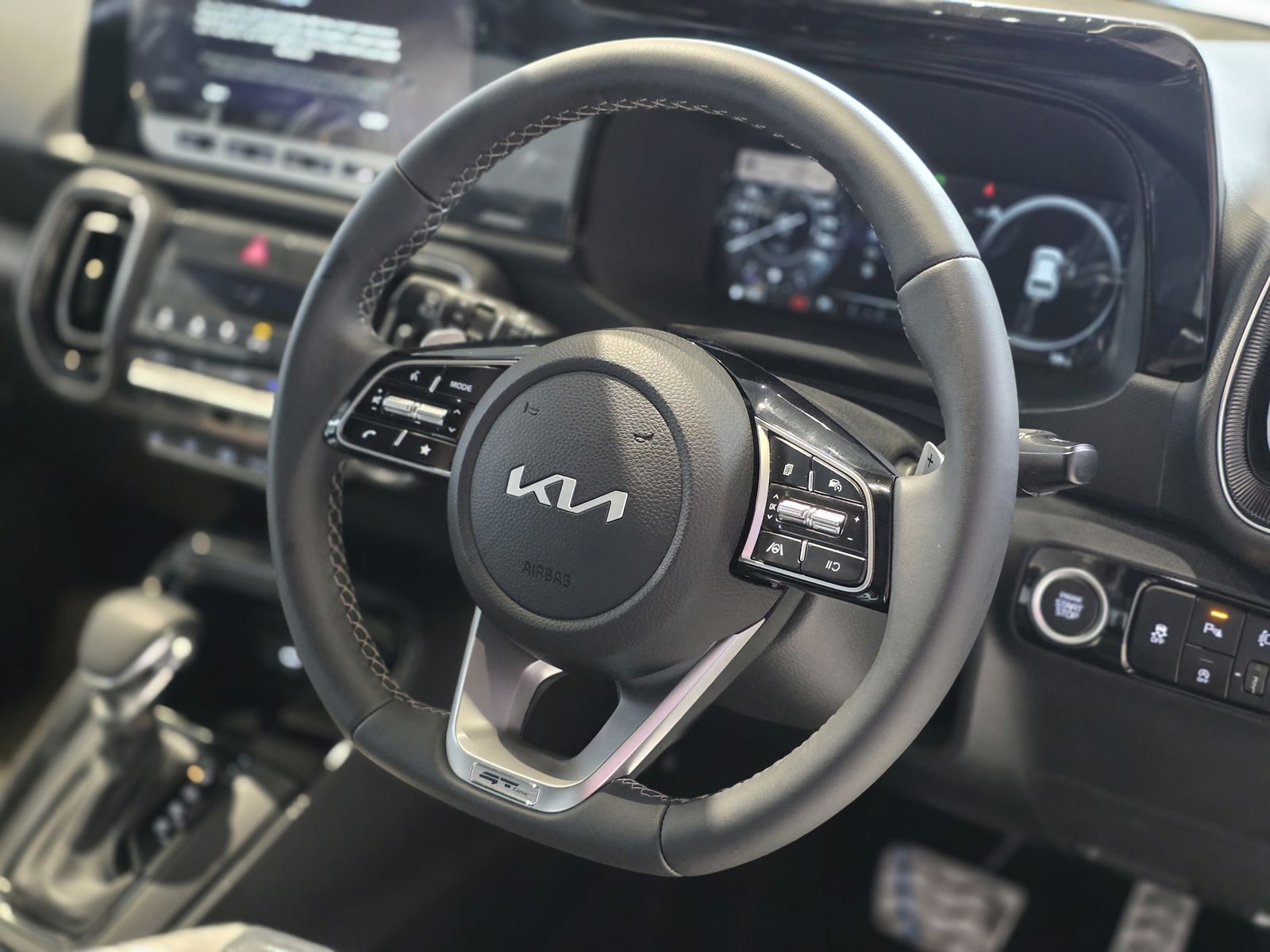 2026 Kia Sonet GTX Plus — photo 5