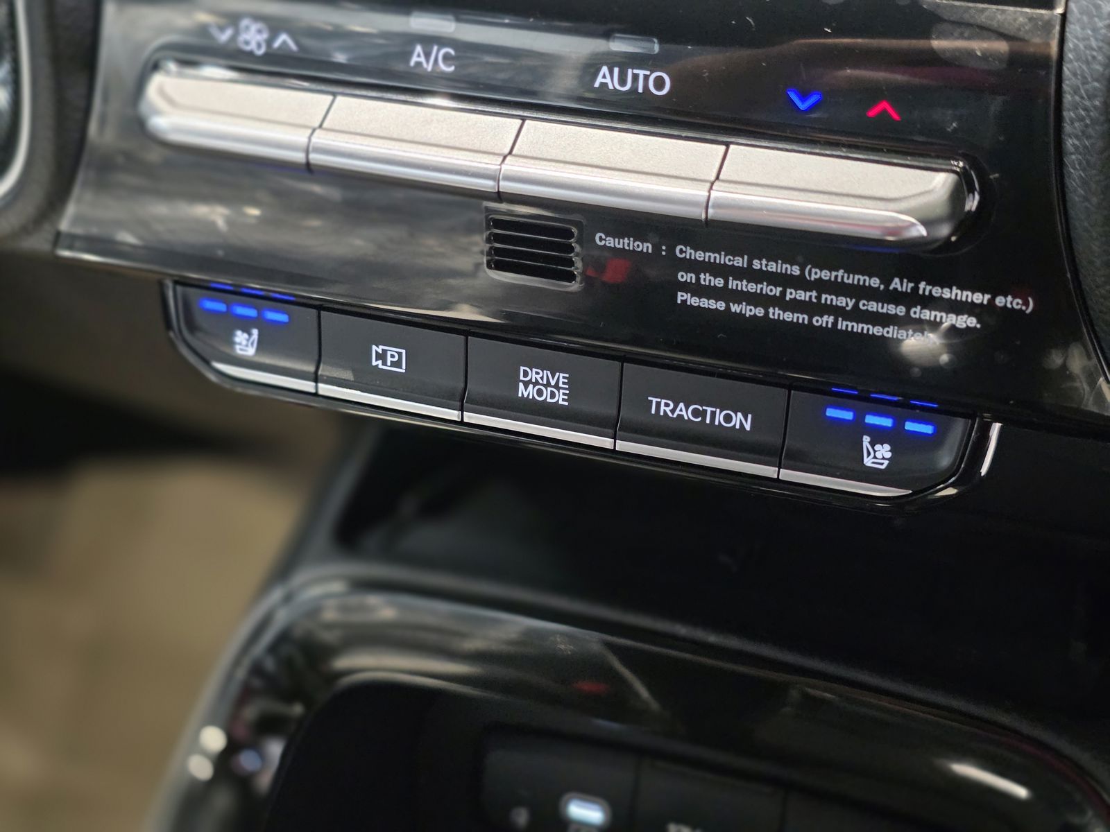 2026 Kia Sonet GTX Plus — photo 4