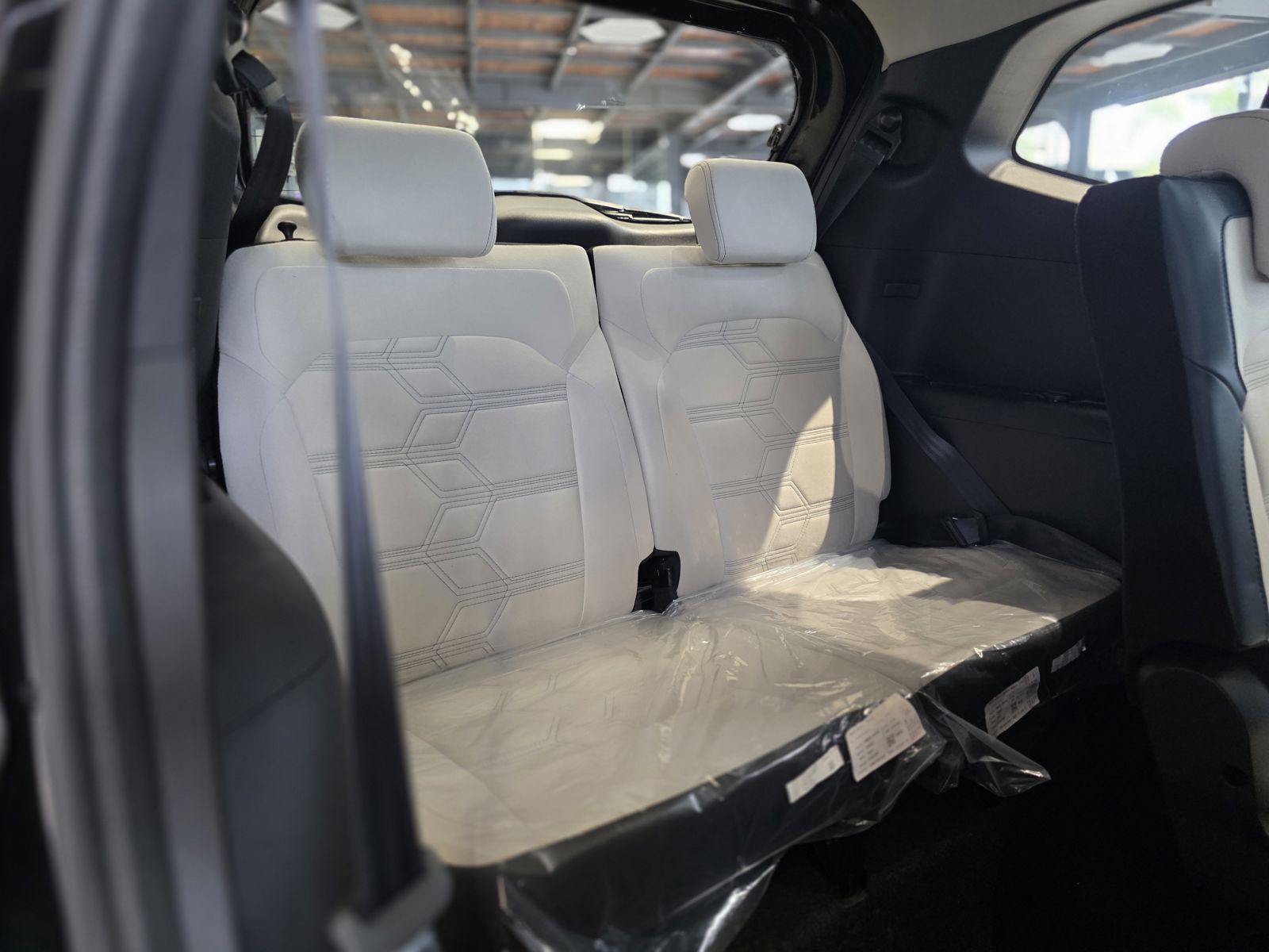 2026 Nissan Gravite Tekna Plus — photo 10