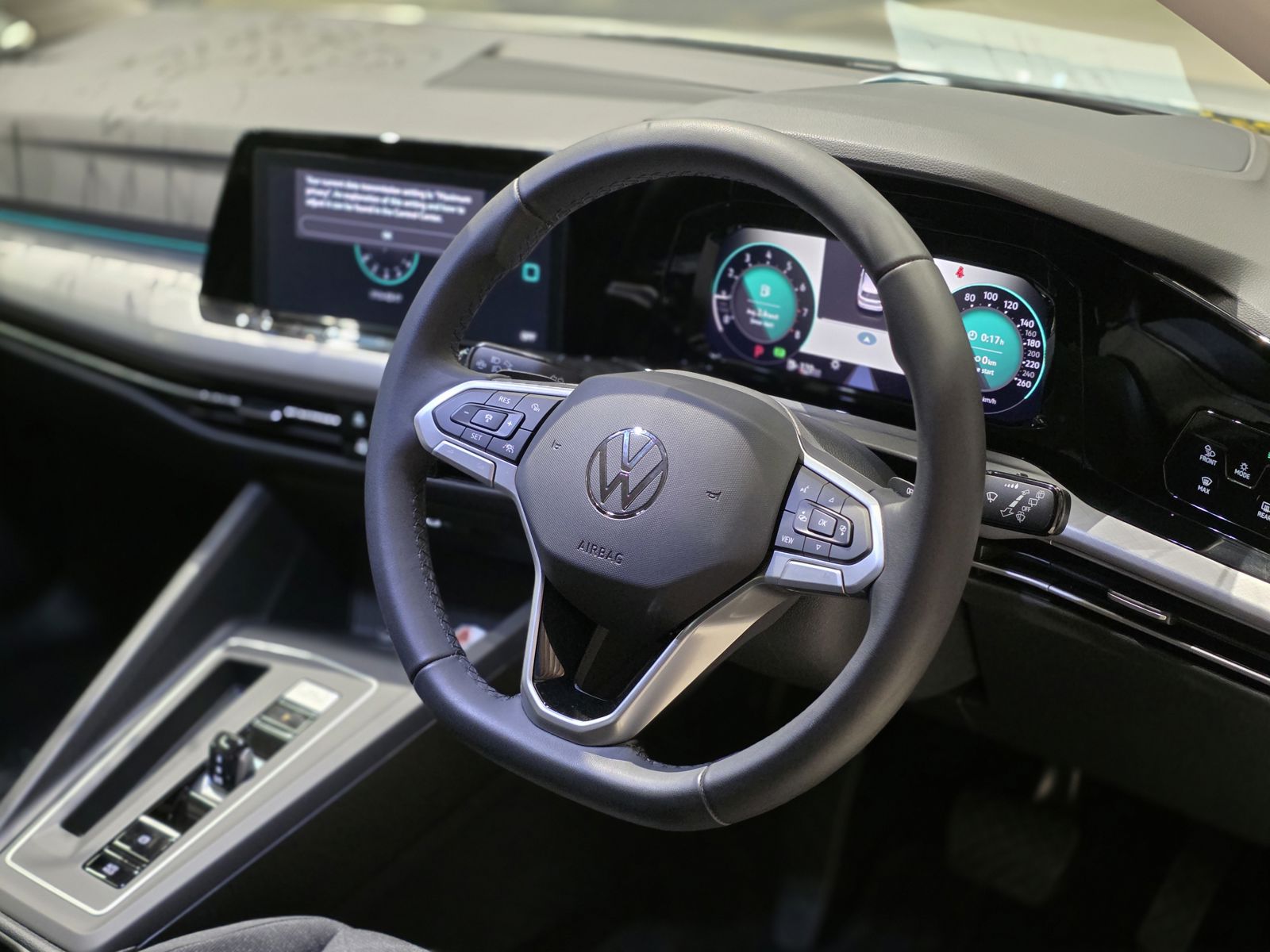 2023 Volkswagen Golf — photo 6